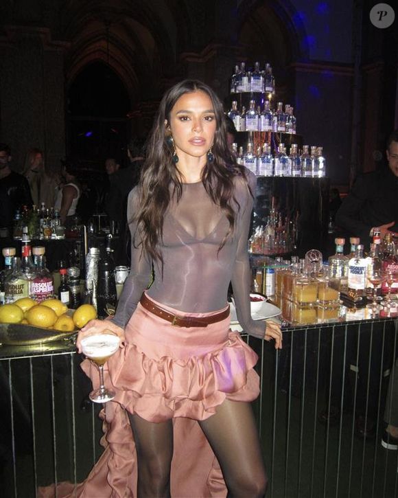 A festa entregou momentos únicos, com destaque para o bar projetado especialmente para a ocasião e pensado para surpreender os convidados.