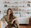 Enquanto o público tenta descobrir se Francesca está viva ou morta em 'Quem Ama Cuida', um detalhe da vida real chamou atenção: o apartamento de Nathalia Dill. A atriz vive em um espaço minimalista, com decoração clean, móveis claros e um ambiente que transmite conforto e elegância