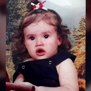 Agatha Moreira contou, durante uma entrevista ao jornal Extra, que passou por momentos difíceis na infância, como a separação dos pais e bullying.