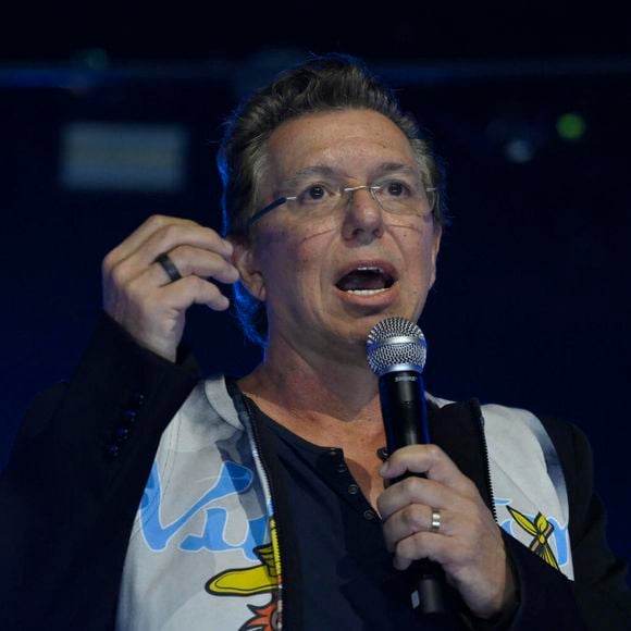 Boninho negocia com o SBT e pode levar formato do 'The Voice Brasil' para a emissora de Silvio Santos