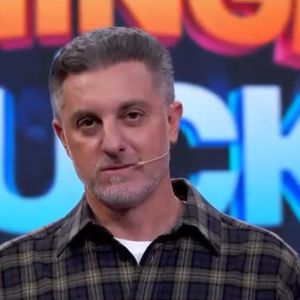 Luciano Huck criticou a megaoperação policial que aconteceu na última semana no Rio de Janeiro e que deixou 121 mortos, sendo 4 policiais; das outras 97 pessoas, algumas eram acusadas de assassinato