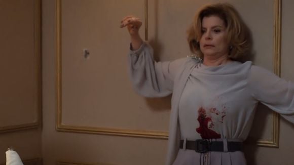 Resumo da novela 'Vale Tudo', capítulo de quarta, 8 de outubro: quem matou Odete Roitman? Personagem deixa Consuêlo com suspeita. Saiba quem é!