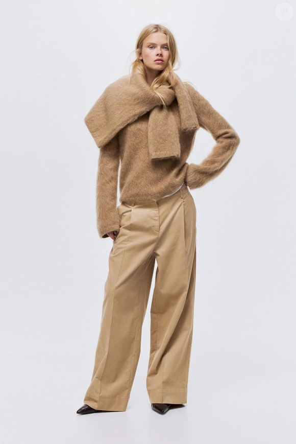 A calça de veludo cotelê da H&M é a peça confortável e elegante que voltou com força neste inverno