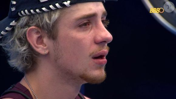 Trecho sobre 'bafo' em música de Anitta ganha nova repercussão após falas sobre Juliano Floss no reality