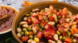 O verdadeiro ouro em pó para a saúde: a ciência confirma 5 motivos urgentes para incluir fibras na dieta e blindar o corpo contra o câncer