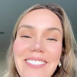 Carla Wintor, ex-Katê, comparou a fala de Claudia Leitte com a de uma garota de programa