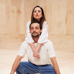 Eduardo Sterblitch e Tata Werneck se divertem no E.T., no Multishow