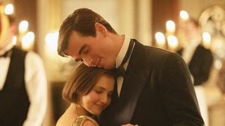 Chega à Netflix uma nova série de época baseada em um maravilhoso romance de Agatha Christie e com um dos protagonistas de 'Bridgerton'