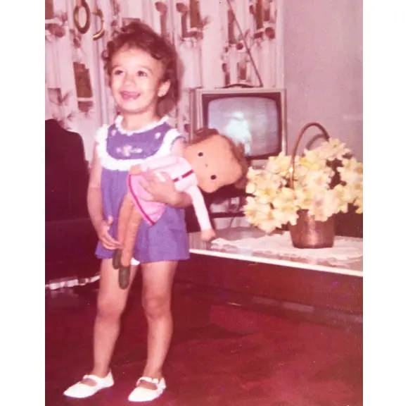 Foto de Cátia Fonseca criança: mais um registro do fundo do baú