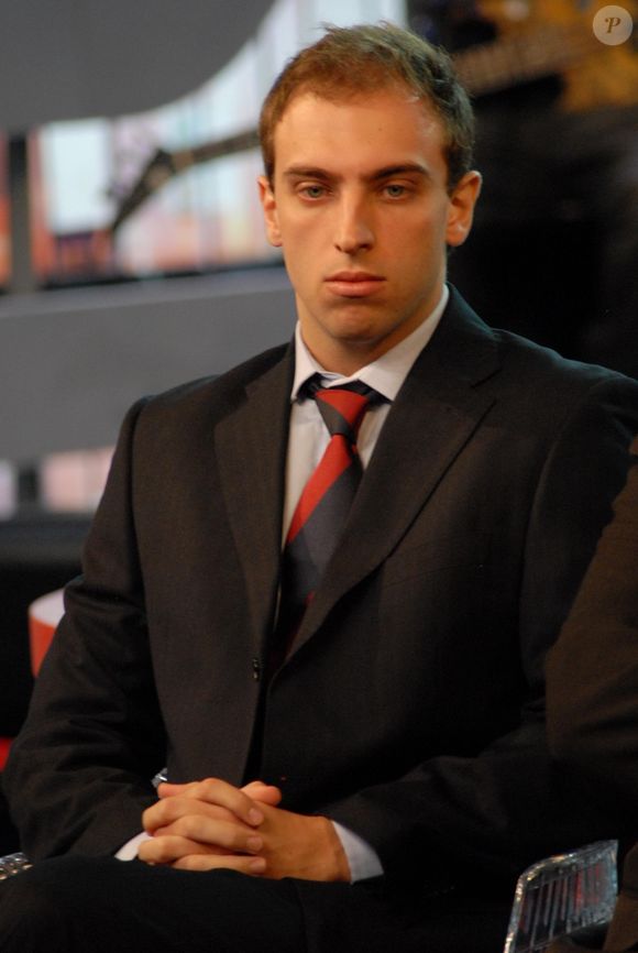 Léo Lins foi condenado a 8 anos de prisão por conta de piadas que fez em shows, gerando reação de humoristas e receio de censura