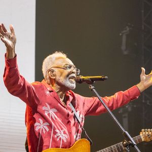 Gilberto Gil respondeu Nana Caymmi de maneira branda em entrevista ao jornal Metrópoles meses depois