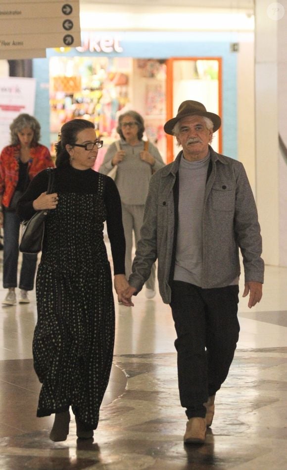 Durante bate-papo no 'Encontro com Patrícia Poeta', Jackson Antunes fez questão de frisar que o apoio de sua esposa foi fundamental, na luta contra o câncer.