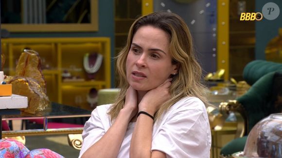 "Não tô entendendo. Você quer ir com nós dois? Você tá rindo e eu não tô achando graça. Você tá rindo e eu não tô achando graça, sério mesmo!", disparou Ana Paula