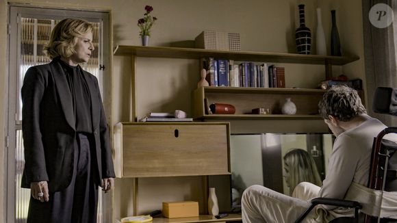 Odete Roitman (Debora Bloch) aparece para 'salvar' o filho, Guilherme (Leonardo Magon) na novela 'Vale Tudo' e no capítulo desta quinta-feira 4 de setembro de 2025