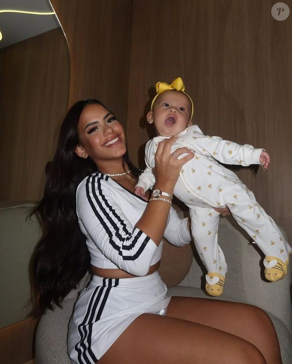 Com mais de 2 milhões de seguidores, Maitê protagoniza vídeos ao lado dos pais que rapidamente viralizam entre o público, conquistando fãs de todas as idades com sua fofura e espontaneidade.