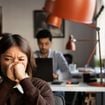 Antes de contar aos seus colegas que está procurando um novo emprego, há três coisas que você deve levar em consideração
