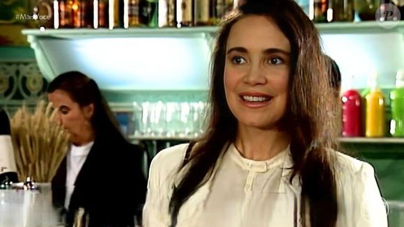 Em 'História de Amor', Assunção (Nuno Leal) já foi casado com Helena (Regina Duarte).