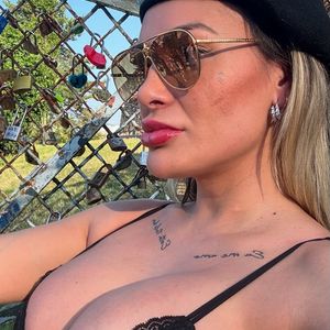 Andressa Urach é conhecida por fazer intervenções estéticas ousadas