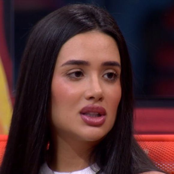 Jordana apareceu na frente de Chaiany em ranking de favoritos do 'BBB 26' da enquete UOL