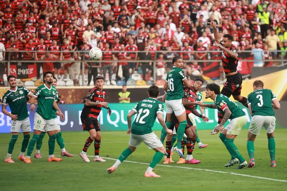 Danilo decidiu a partida em um gol de cabeça, após um escanteio, aos 22 minutos do segundo tempo