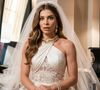 Arminda (Grazi Massafera) será pedida em casamento por Helga (Kelzy Ecard) na prisão
