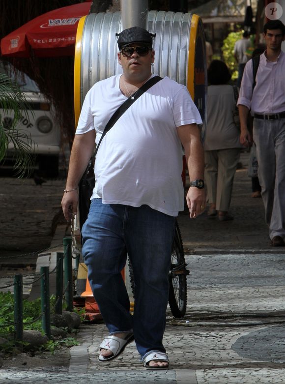 Leandro Hassum chegou a pesar 150 quilos