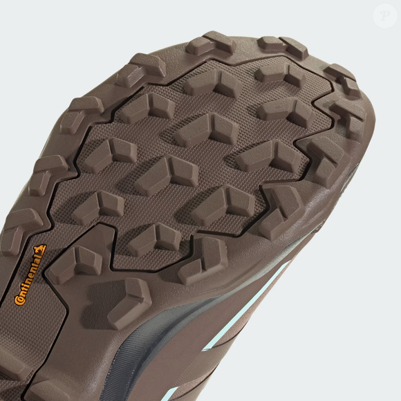 Segundo as informações fornecidas, o Tênis Terrex Skychaser AX5 GORE-TEX Caminhada podia ser comprado por R$ 799,99 ou em até 8 x R$ 100,00 sem juros no site oficial da Adidas