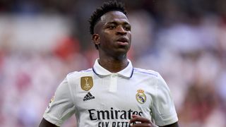 'Aluno mais fraco do Neymar': Vini Jr. é alfinetado pela web após troca de mensagens íntimas com 2 modelos vazarem em menos de 24h