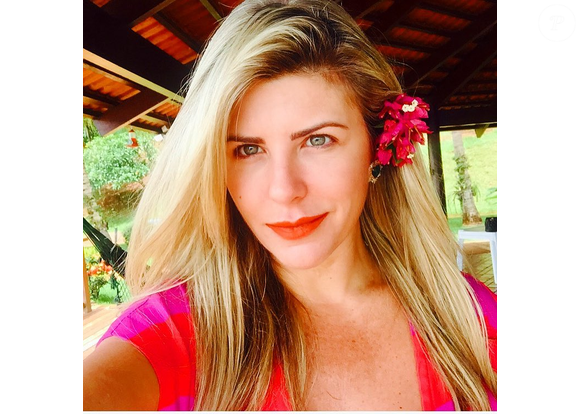 Íris Stefanelli viu a insegurança como uma forma de dar um 'tapa' no visual