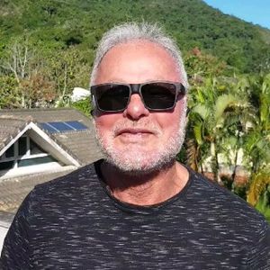 Galã de várias novelas da Globo, como 'Anjo Mau', Kadu Moliterno pede por uma chance, mas os convites não chegam. Atualmente, ele é um dos participantes do Power Couple Brasil.