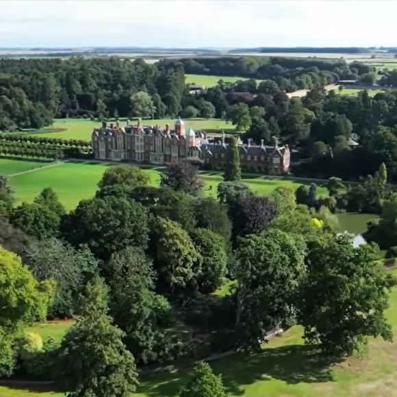 Park House, onde princesa Diana viveu até os 14 anos, tem hoje uma situação muito diferente daquela retratada nas memórias de seu irmão. Segundo o The Mirror, a propriedade de 16 quartos está em estado de deterioração, com áreas externas tomadas pela vegetação e estruturas danificadas