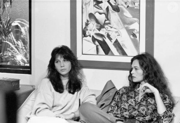 Na 1ª versão de 'Vale Tudo' (Globo), Cristina Prochaska deu vida à Laís, e tinha um relacionamento com Cecília.