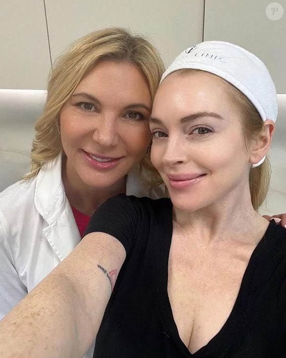 No entanto, no ano passado Lindsay Lohan visitou Dra. Radmila Lukian, especialista em lifting facial não cirúrgico LL, e a médica disse que tem um relacionamento com a atriz à base de 'confiança e segurança'