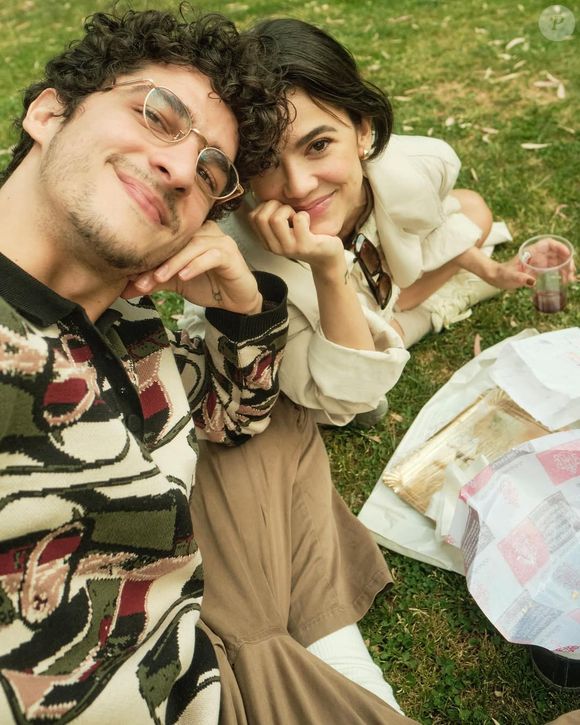 Manu Gavassi está junto de Jullio Reis há cerca de 4 anos.