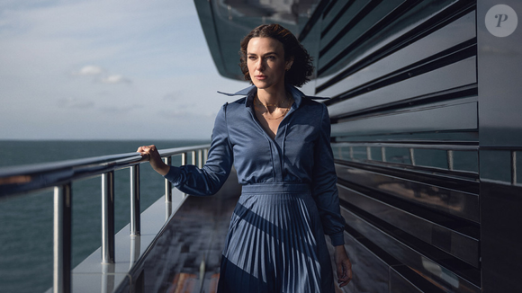 Na história, Lauren “Lo” Blacklock é convidada para uma viagem exclusiva no luxuoso navio Aurora junto de um grupo selecionado a dedos, quando começa a perceber que há algo muito errado acontecendo a bordo.