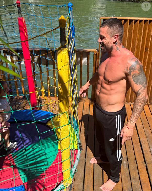 "Já estava num processo de depressão profunda, num processo em que eu estava aumentando o meu consumo de droga. Então, não ia ter como eu segurar um personagem", revelou o ator