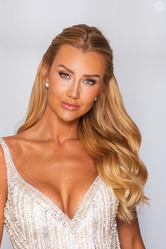 "A gente fez uma versão repaginada da beleza que a Ana Paula usou em 2015, quando ela se casou com o Roberto", explica Rodrigo.