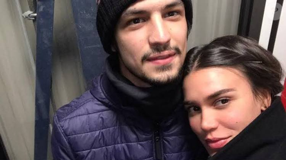 Em 2025, o ator Gabriel Leone e sua esposa, Carla Salle, tiveram seu primeiro filho, Benjamin, que nasceu em 10 de setembro, mantendo a chegada em sigilo por cerca de três meses, revelando a novidade apenas em dezembro. O casal, que está junto desde 2016, anunciou a gravidez publicamente em junho