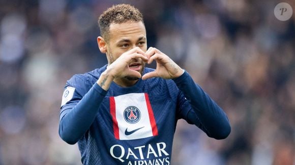 Atualmente o jogador Neymar está no Al-Hilal da Arábia Saudita.