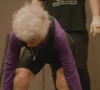 Catherine Kuehn começou a praticar musculação por causa da osteopenia e encontrou nos exercícios com pesos uma forma de fortalecer o corpo e a confiança