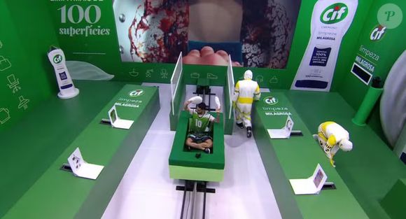 Na dinâmica, os participantes deveriam acertar alvos com espuma, e quem fizesse mais pontos ganhava a prova