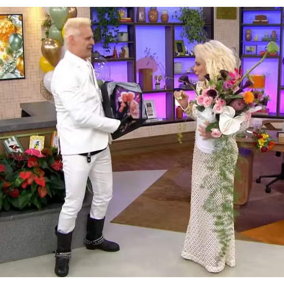 'Casei. Lembra que eu casei?', responde Ana Maria Braga após pergunta de Supla e provoca risadas