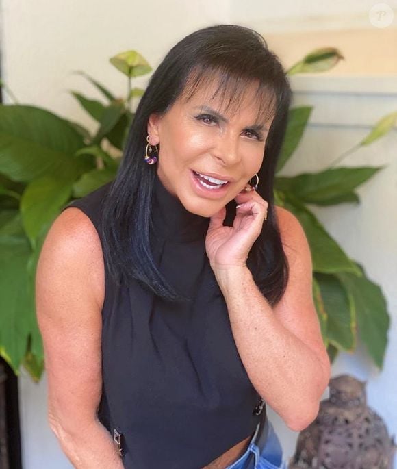 Gretchen também realizou alguns procedimentos com botox injetável no rosto