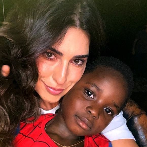 Fernanda Paes Leme é madrinha de Bless, filho do meio de Giovanna Ewbank e Bruno Gagliasso