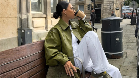 Os novos tênis New Balance em verde eucalipto que estão superando os Adidas Samba: são igualmente elegantes e muito mais refrescantes para o Outono 2026