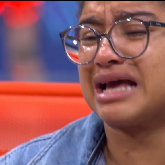 Milena chora sem parar com eliminação de Samira do 'BBB 26'