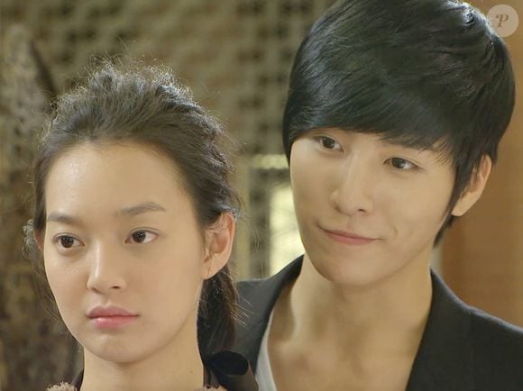 'Minha Namorada é uma Gumiho' acompanha Cha Dae-woong, um universiário que acidentalmente libera uma gumiho
