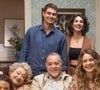 Davi (Rafa Vitti), Ayla(Bel Lima), Samuel (Juan Paiva), Rosa (Suely Franco), Sofia (Elis Cabral), Abel (Tony Ramos), Filipa (Claudia Abreu) e Leo (Clara Moneke): elenco central da novela Dona de Mim