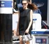 Camila Queiroz se vestiu toda com peças da grife francesa Balenciaga