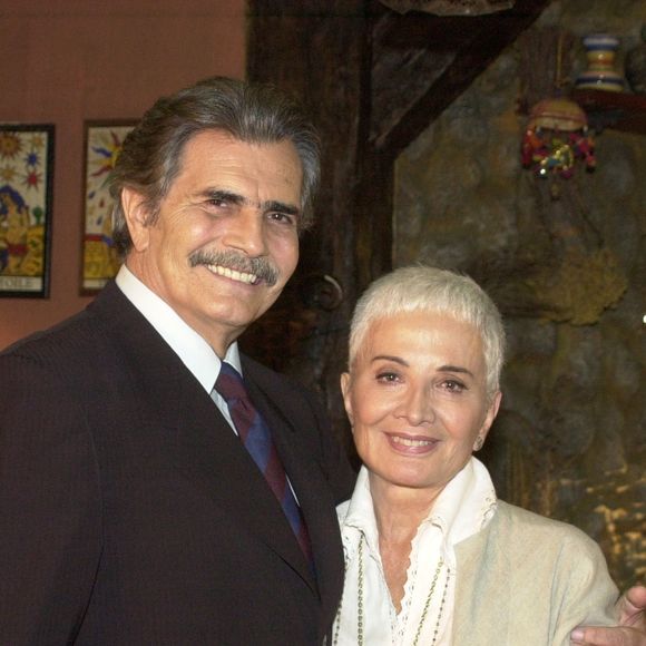 Em Beijo do Vampiro, de 2002, Tarcísio Meira interpretou o vampiro Bóris Vladescu, enquanto Glória Menezes viveu a esotérica Zoroasta, em uma das parcerias mais lembradas do casal na TV